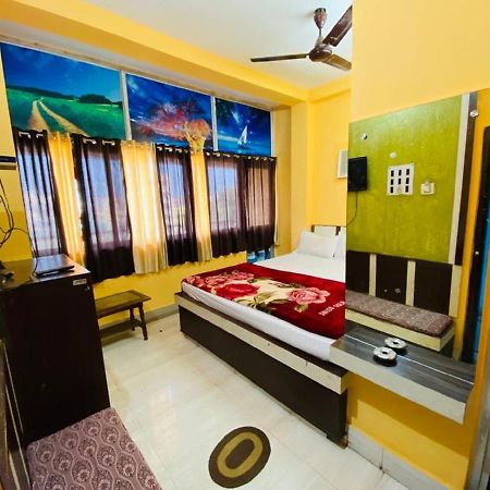 Staymaker Hotel Prerana Tarapith Bagian luar foto