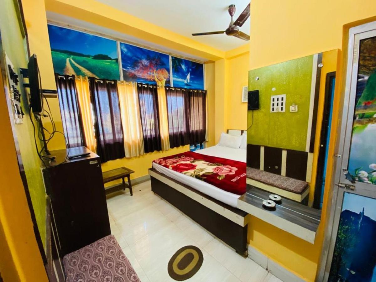 Staymaker Hotel Prerana Tarapith Bagian luar foto