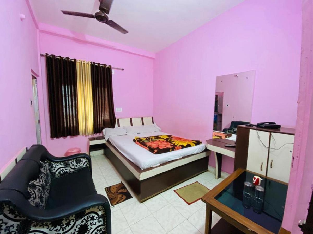 Staymaker Hotel Prerana Tarapith Bagian luar foto