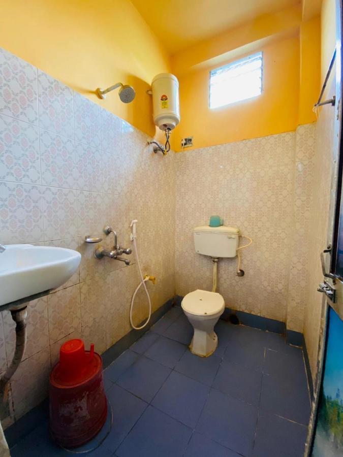 Staymaker Hotel Prerana Tarapith Bagian luar foto
